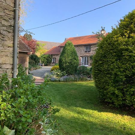Le Moulin De La Castellerie Bed & Breakfast Moon-sur-Elle Dış mekan fotoğraf
