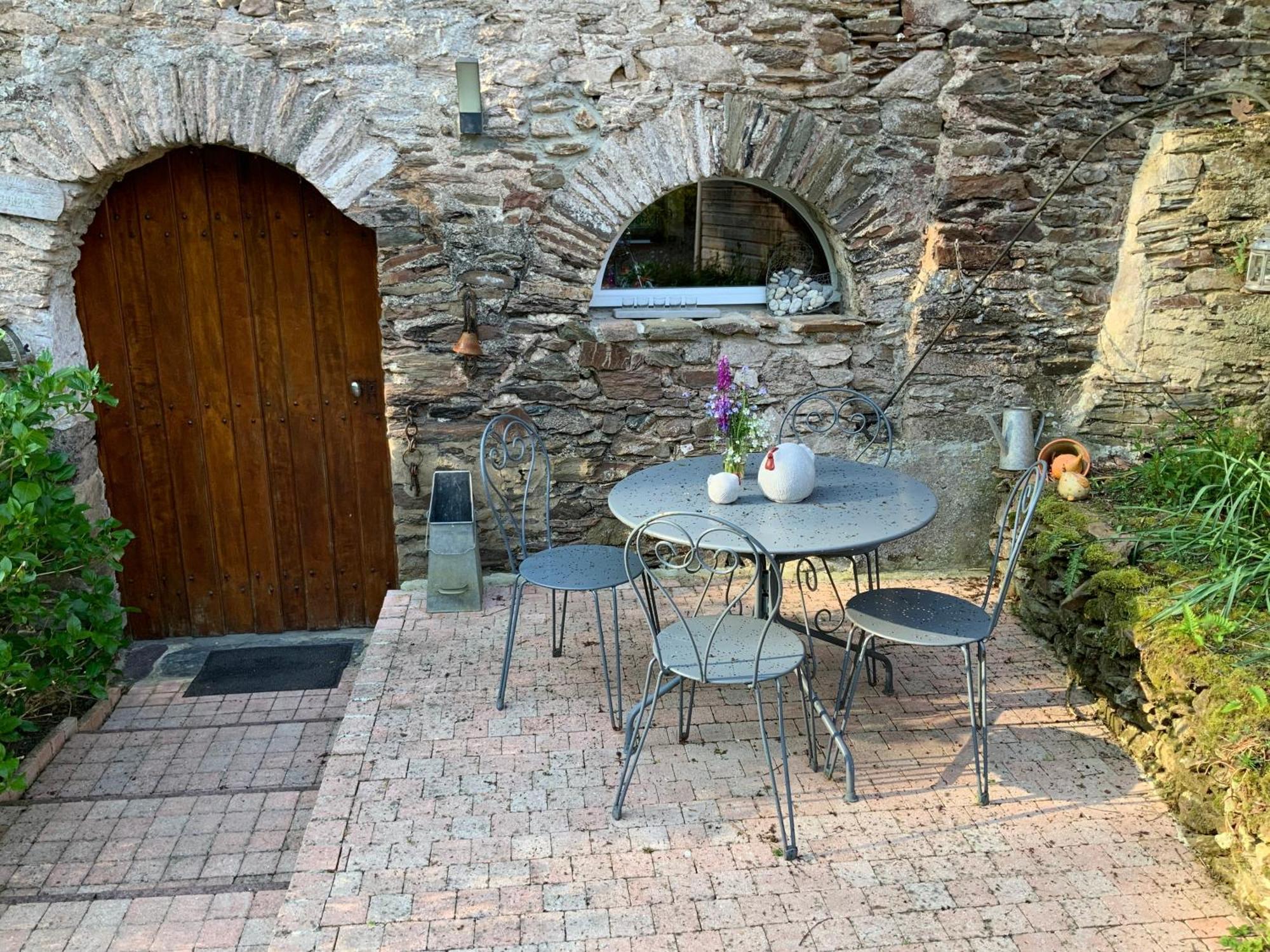 Le Moulin De La Castellerie Bed & Breakfast Moon-sur-Elle Dış mekan fotoğraf